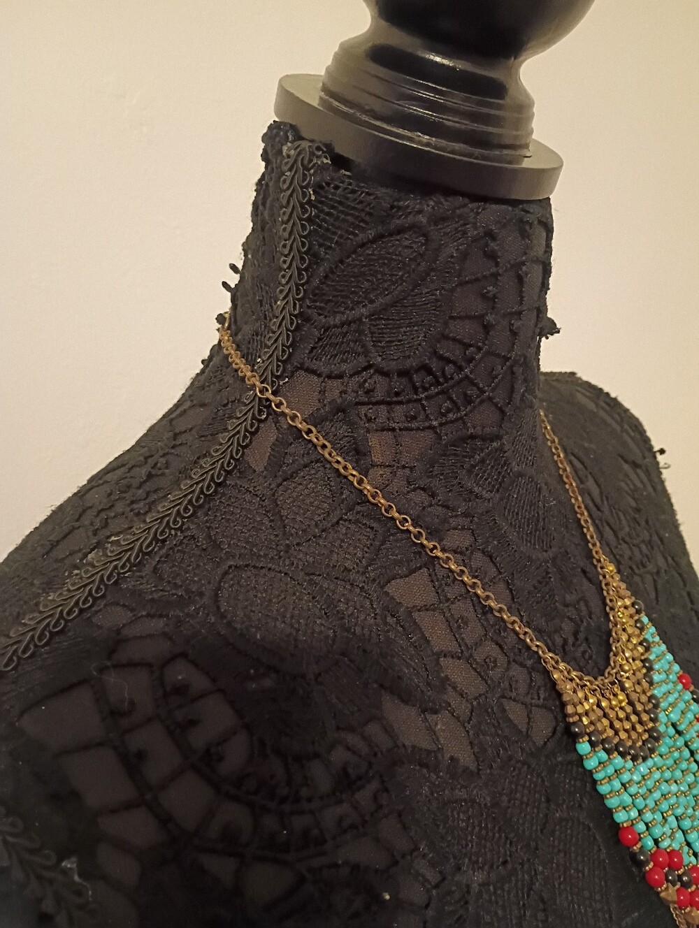 Random Necklace - Picture 4 of 5